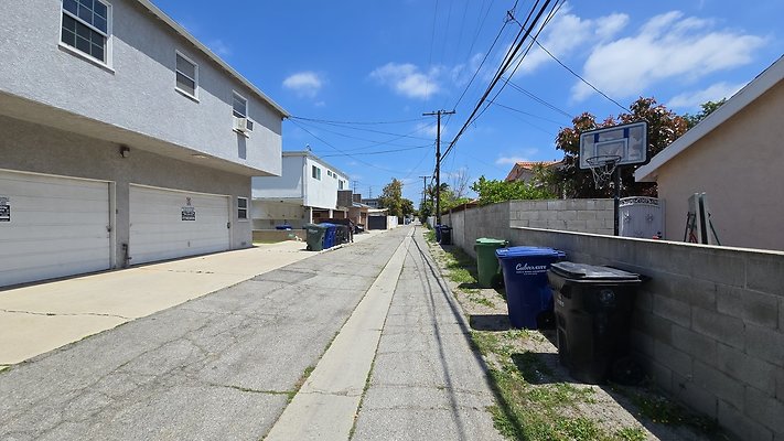 a-Alley E of Culver Elenda to Harter477
