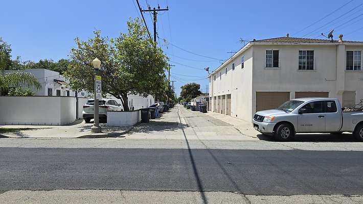 a-Alley E of Culver Elenda to Harter468