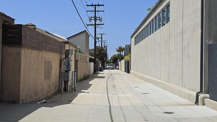 a-Alley E of Culver Coombs to Elenda439