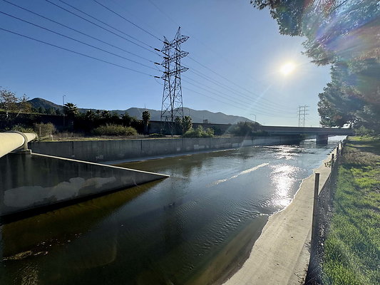 la river burbank 1 010