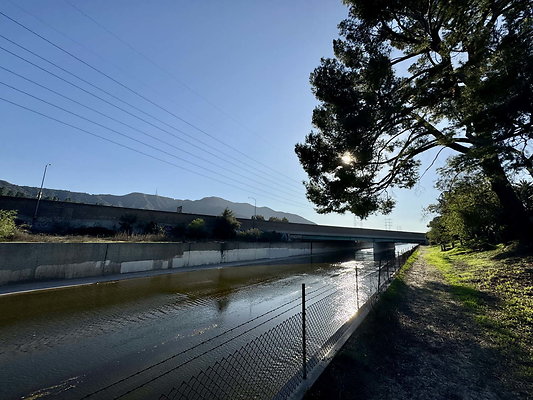la river burbank 1 008