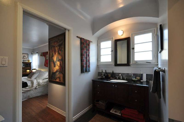 9084 bath 1
