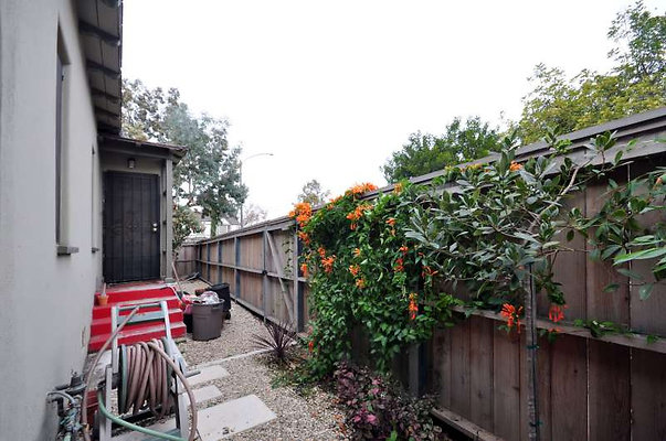9084 alley 1
