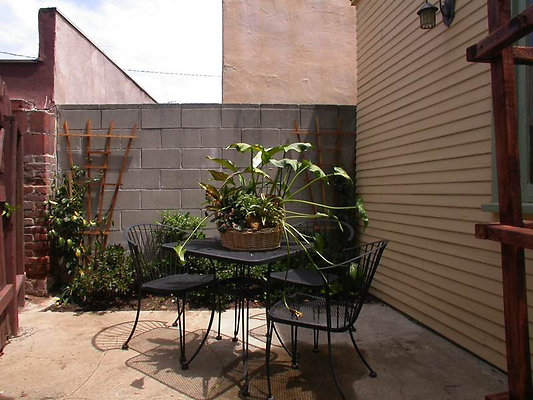 8537 patio 1