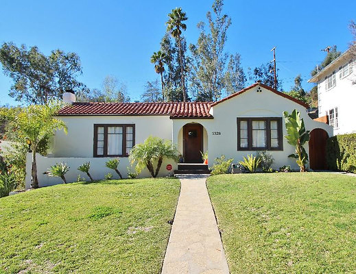 11249 porch 1