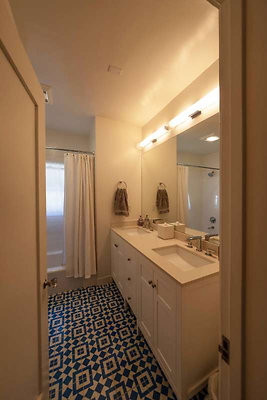 11249 bath 1