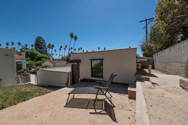11249 patio 4