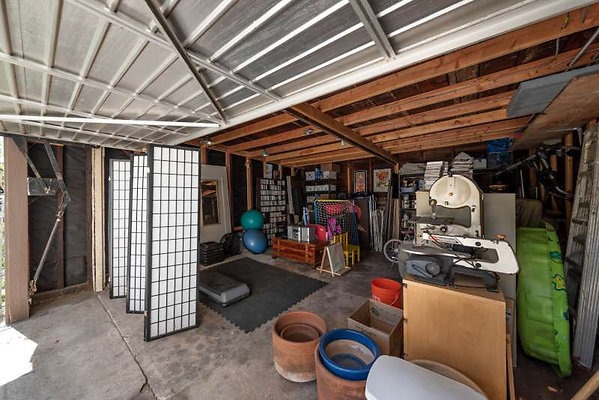 11249 garage 3