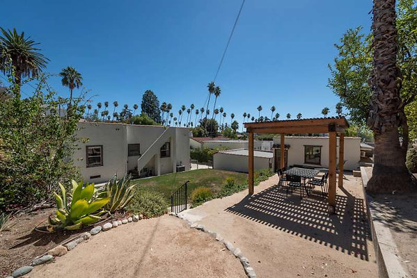 11249 patio 3