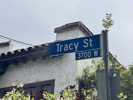 tracy street 000