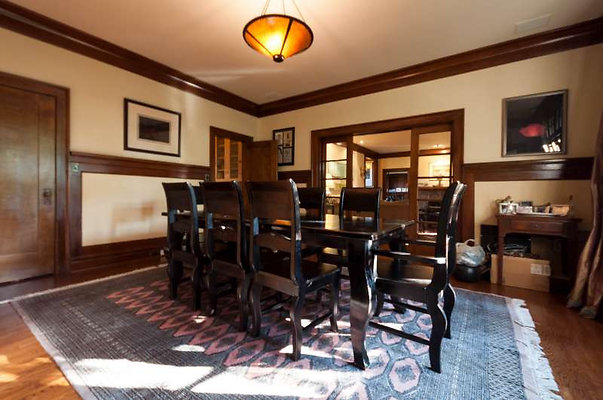 10254 dining 1