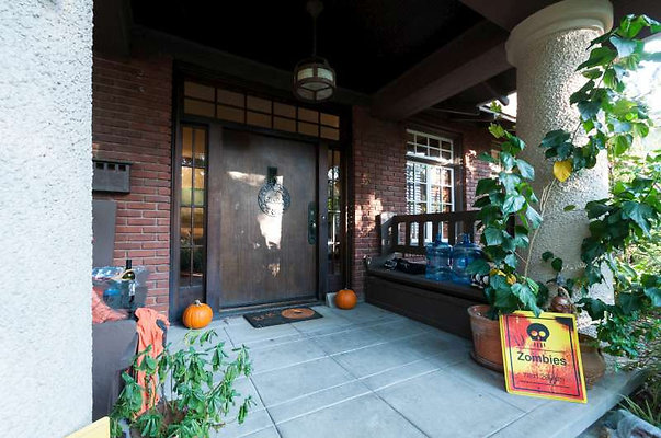 10254 porch 1