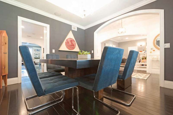 10698 dining 3