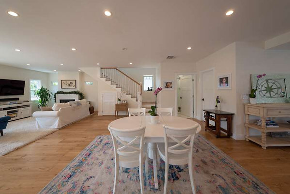 11470 dining 7