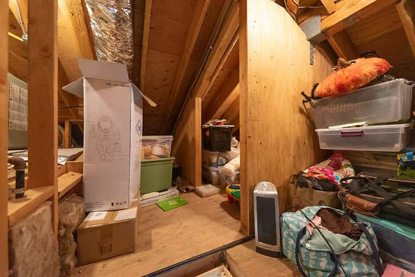 11470 attic 1