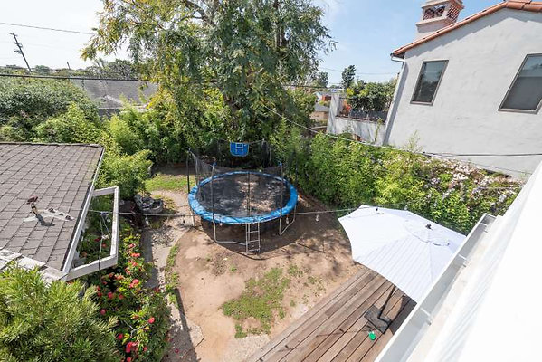 11470 balcony 4