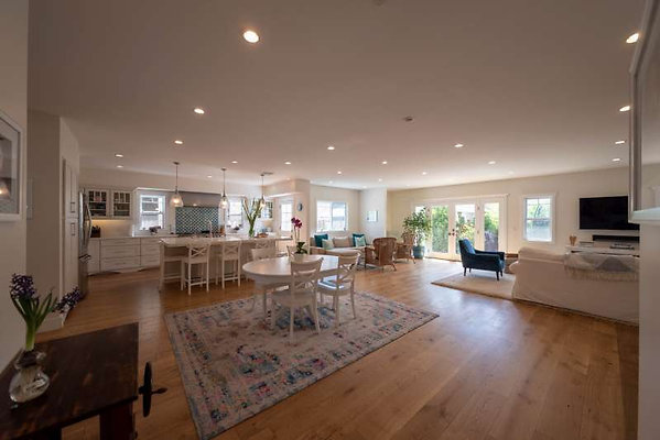 11470 dining 4