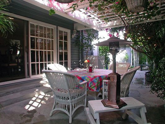4513 patio 1
