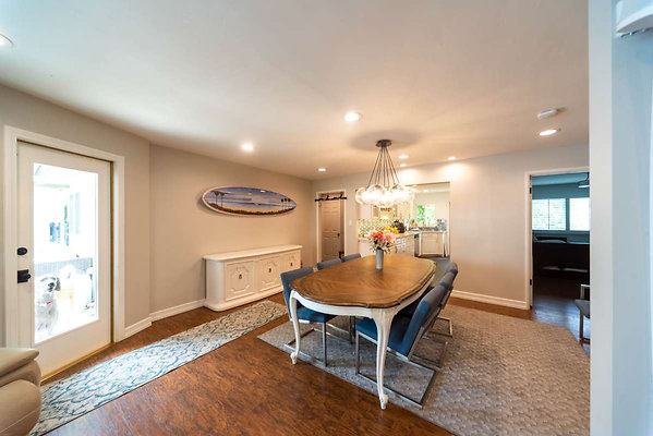 12798 dining 5