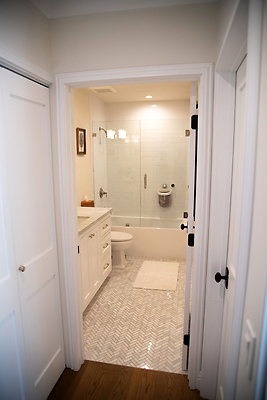 13487 bath 4