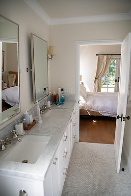 13487 bath 2