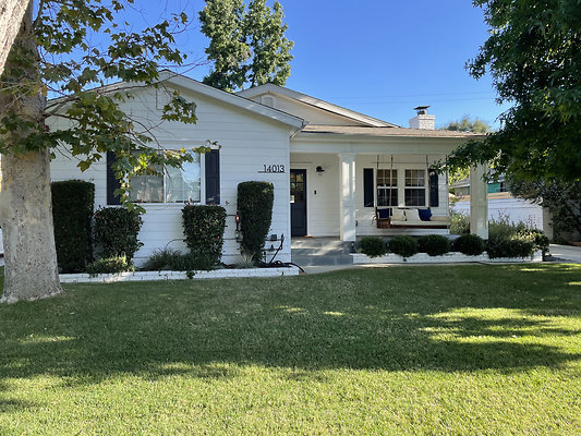13487 porch 1